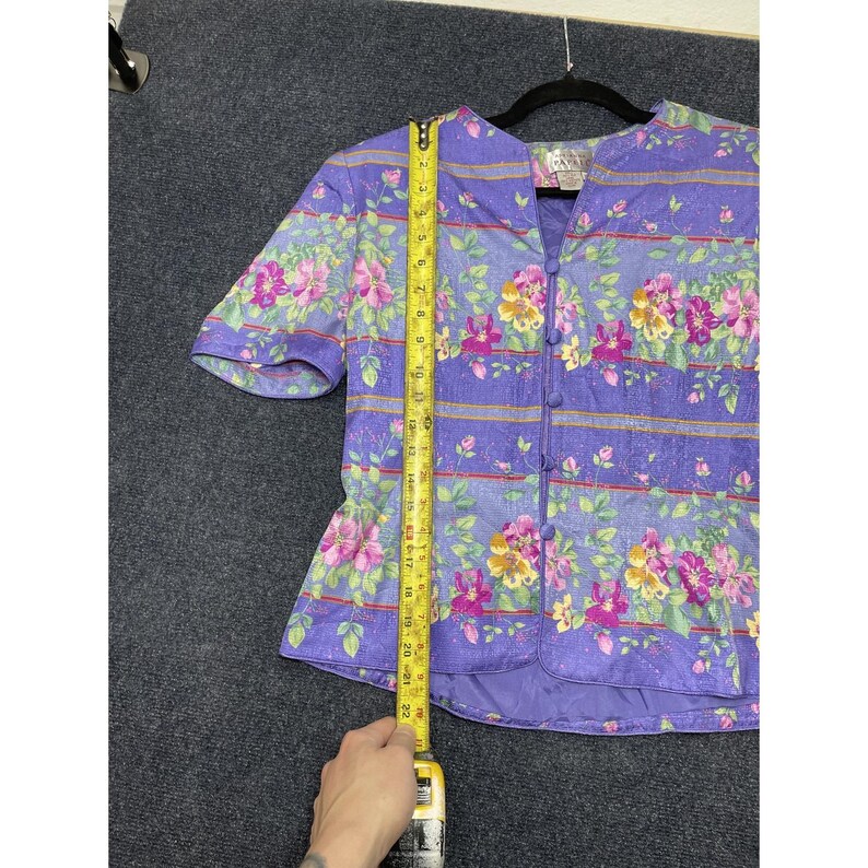Vintage Adrianna Papell Blouse Womens 12 Purple Silk Floral Short Sleeve Button image 4