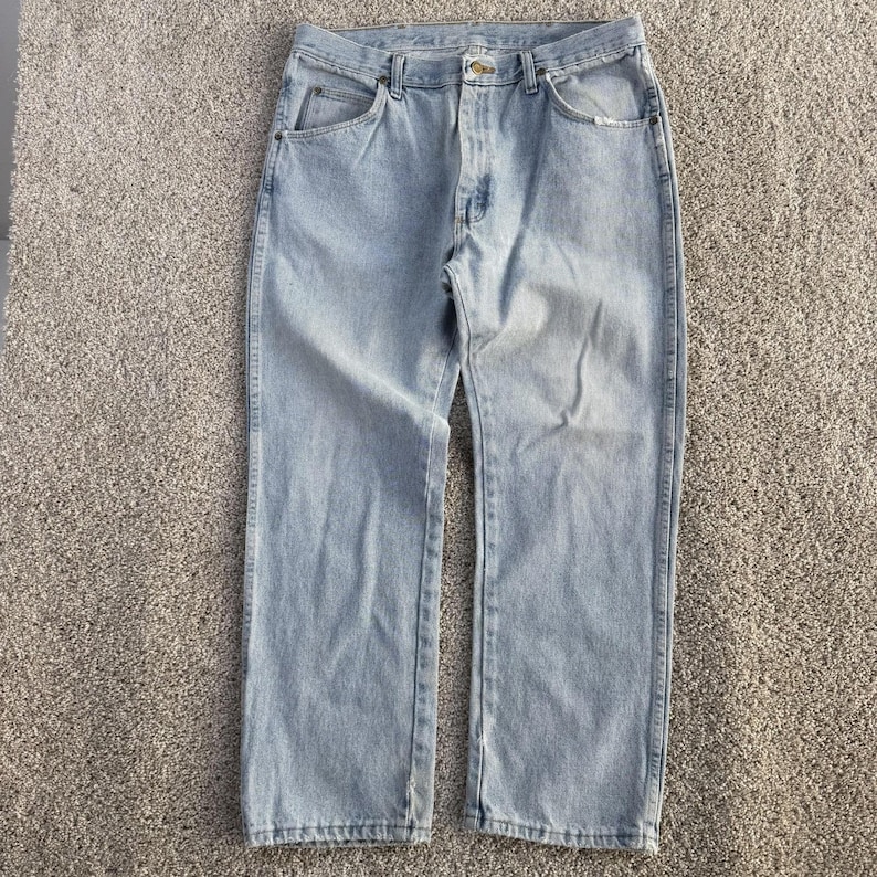 Vintage Wrangler Jeans Mens 33x29 Light Wash Blue Denim Regular Straight Casual image 1