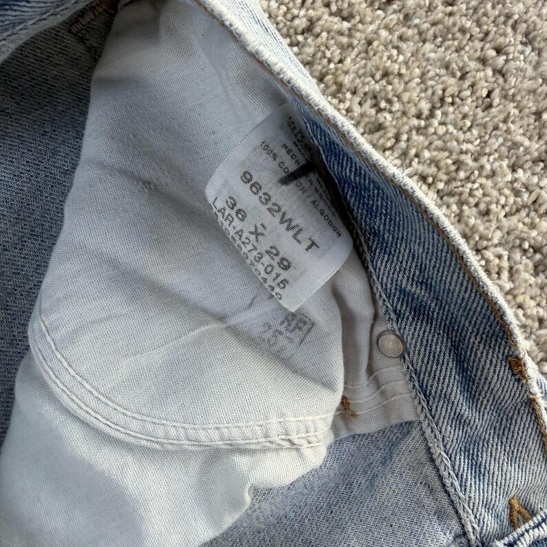 Vintage Wrangler Jeans Mens 33x29 Light Wash Blue Denim Regular Straight Casual image 4