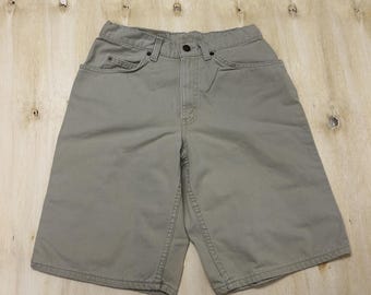 Pantalones cortos vaqueros Levi's 560 vintage para niño, talla 29, color beige, corte holgado, estilo bermuda informal para estudiantes.