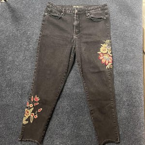 Y2K Seven7 High Rise Ankle Skinny Jeans Womens 16 Black Floral Embroidered Denim image 1