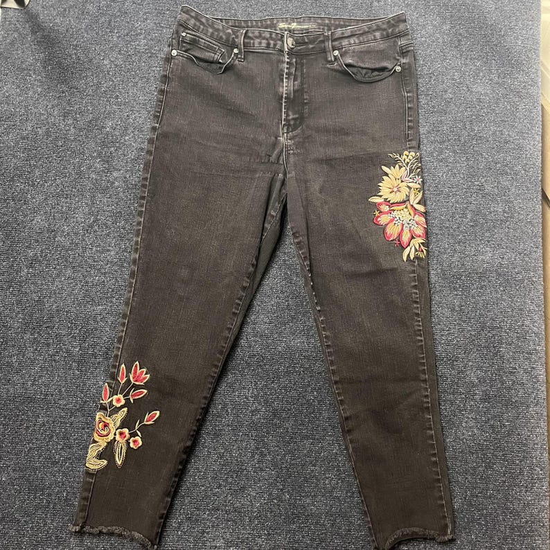 Y2K Seven7 High Rise Ankle Skinny Jeans Womens 16 Black Floral Embroidered Denim image 1