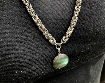 Stainless steel chainmail necklace, Stainless steel labradorite necklace, Stainless chainmail necklace with labradorite pendant