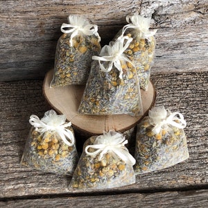 Set of 6 Lavender Chamomile Sachets image 3