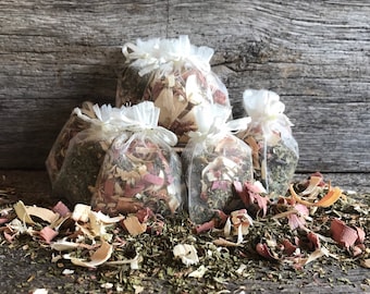 Set of 25 Cedar and Peppermint Sachets