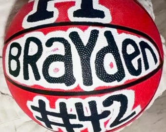 Balón de baloncesto personalizable pintado a mano