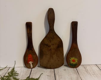 Primitive Vintage Wooden Kitchen Spoon Set Hand Painted Mushroom & Sunflower Farmhouse Decor