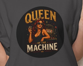 Queen of the Machine Casino Graphic Tee, Lucky 777 Spelautomat T-shirt, Vegas-semester