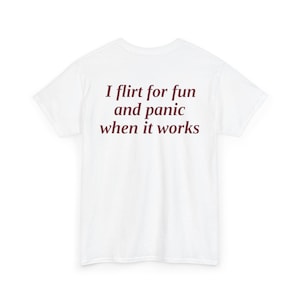 Koszulka „I Flirt for Fun Panic Works”, zabawna, nieśmiała koszulka z grafiką dla introwertyków