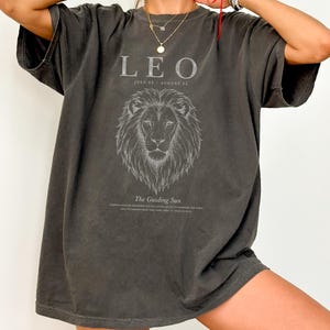 Leo Zodiac Shirt, Vintage Lion Astrology Tee, Comfort Colors 1717 Horoscope T-Shirt Bild 12