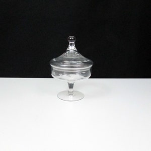 Vintage Princess House Heritage Candy Dish Etched Leaves Elegant Hand Blown Glass Footed image 3