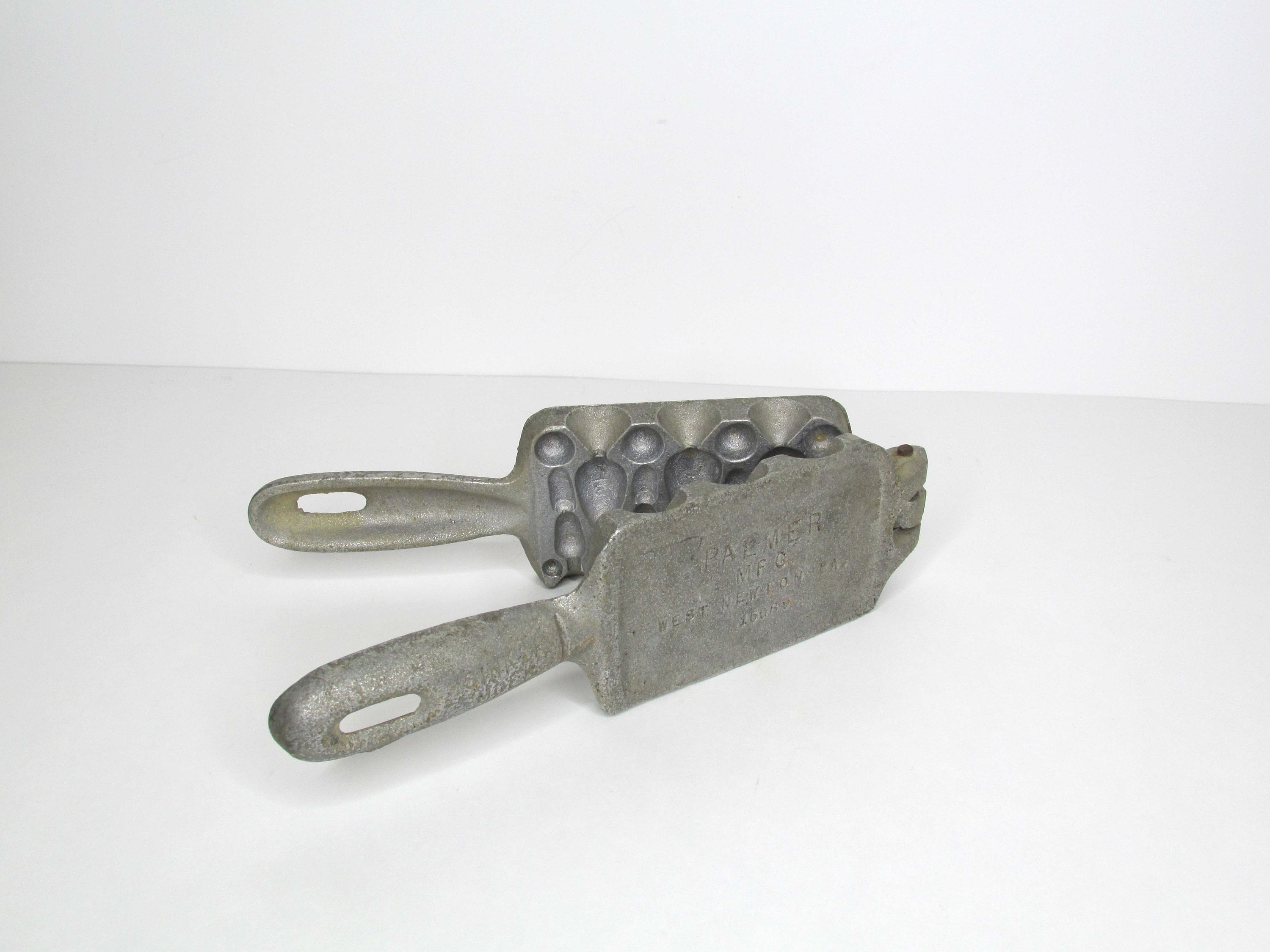 Fishing Weights Sinker Molds for sale Only 2 left at 70