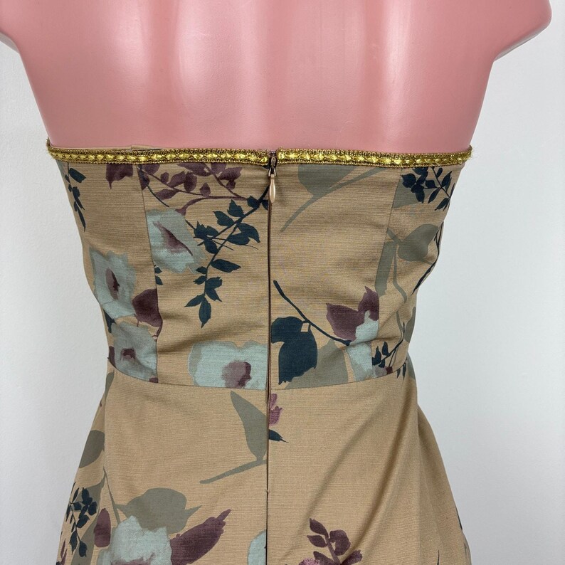 Vestido vintage sin tirantes con estampado floral de llamas de invierno Tabitha de Anthropologie, estilo Y2K Twee de los 2000. imagen 6