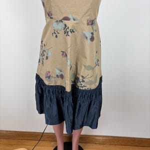 Vestido vintage sin tirantes con estampado floral de llamas de invierno Tabitha de Anthropologie, estilo Y2K Twee de los 2000. imagen 5