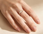 14K Solid Gold Baguette Diamond Ring — photo 4