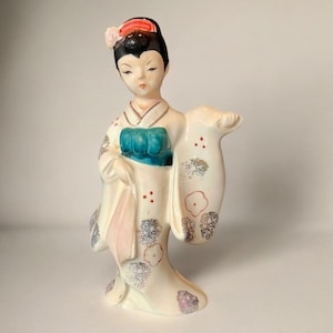 Vintage Porcelain Ceramic Geisha Girl Wearing Kimono Figurine Made in Japan  Handpainted