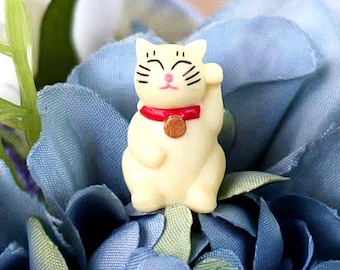 Tiny Lucky Cat Figurine - Miniature Japanese Maneki Neko Figure - Crafts, Dioramas, Dollhouse Miniatures, Terrariums, & Fairy Gardens