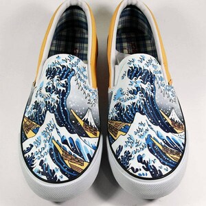 De Grote Golf custom beschildering op Vans Slip Ons | cadeau voor hem, huwelijksgeschenk, Japanse traditionele urban art streetwear custom schoenen