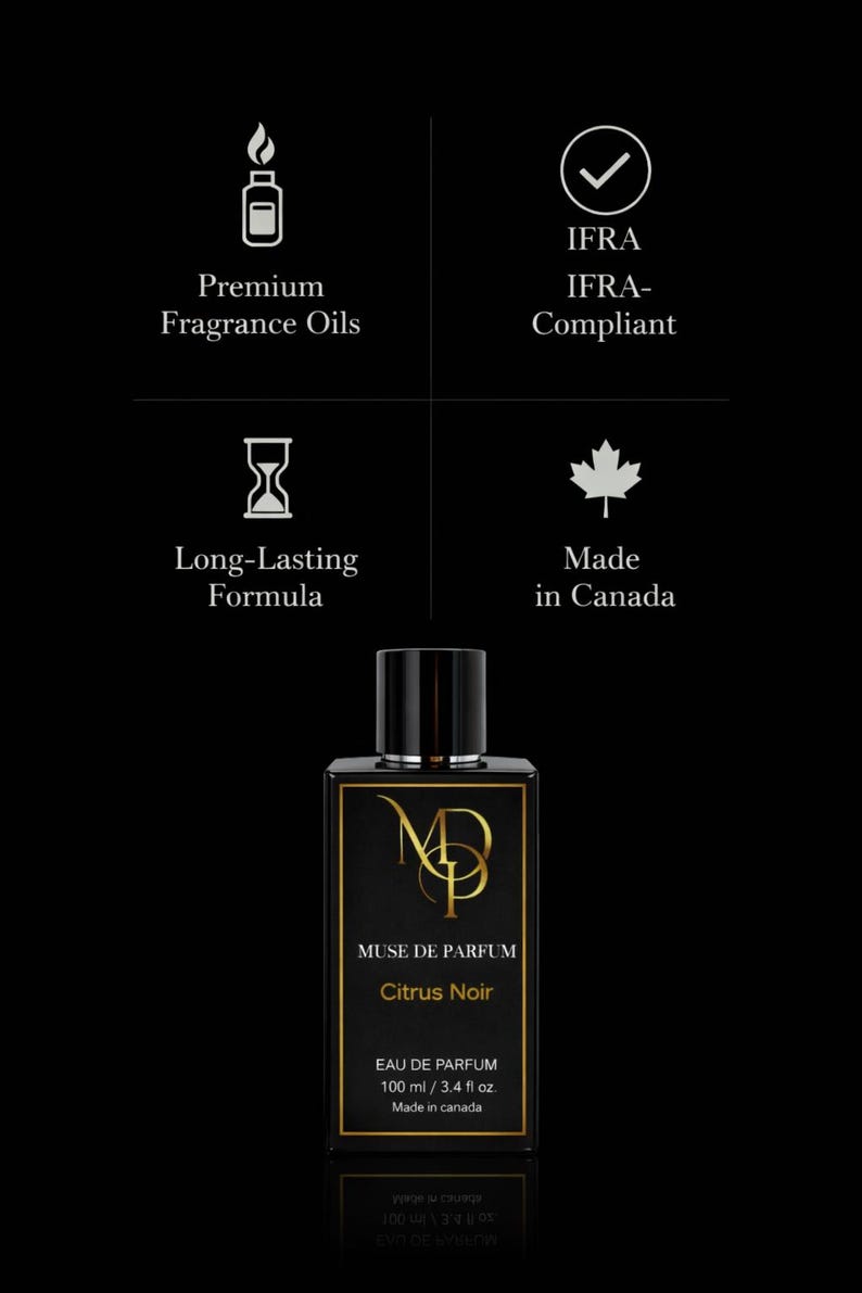 K&ouml;nnte beinhalten: Schwarze Parf&uuml;mflasche mit goldenen Akzenten, beschriftet mit "MUSE DE PARFUM Citrus Noir". Die Flasche enth&auml;lt 100 ml / 3,4 fl oz und wird in Kanada hergestellt. Das Bild enth&auml;lt auch Symbole f&uuml;r hochwertige Duft&ouml;le, IFRA-Konformit&auml;t und eine langanhaltende Formel.