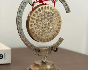 Vintage Brass Miniature Gong Stand with Etched Floral Disc – 7.5” Tall – Decorative Table Accent – Missing Striker