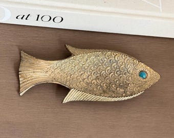 A Signed 25 Inch Vintage Arthur Court Fish Platter | 1975 Aluminum