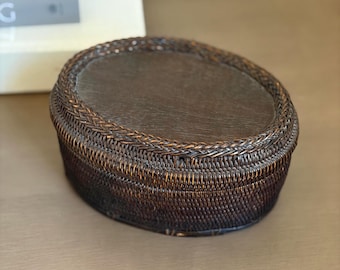 Vintage Southeast Asian Rattan Oval Box with Lid – Handwoven Storage Basket, Boho Decor