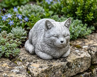 Statua da giardino di gatto addormentato, scultura di gatto in resina, decorazione per esterni a tema gatto, piccola statuetta di animale da giardino, ornamento per patio e prato, regalo commemorativo per gatti