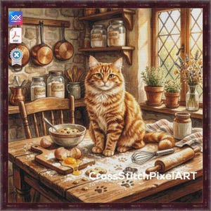 Puede incluir: Imagen de punto de cruz de un gato naranja en una cocina. Está sentado en una mesa de madera con ingredientes para hornear. Se ve un rodillo, un batidor y huevos. Frascos con las palabras "Azúcar" y "Harina" están en un estante.