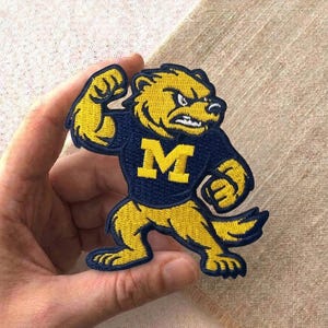 Vintage Michigan College Style Embroidered Iron-On Patch – Retro Wolverine Mascot Inspired, Football Fan Patch for Jacket Hat Backpack