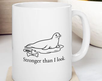 Taza personalizada con nombre, Taza "Más fuerte de lo que parezco", Regalo para la salud mental, Taza con un lindo sello, Taza con afirmación de amor propio, Taza de café minimalista