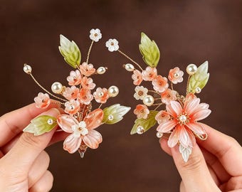 Esthetische roze koraal bloem haarspeld set, handgemaakte parel bloemen hoofddeksel, symmetrische bruiloft haarspeldjes, grillige gala sieraden paar
