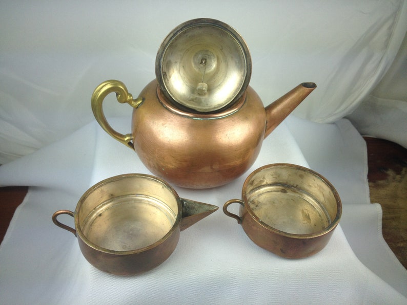 Vintage Copper /& Brass Teapot with Fitted Creamer Cup and Bell