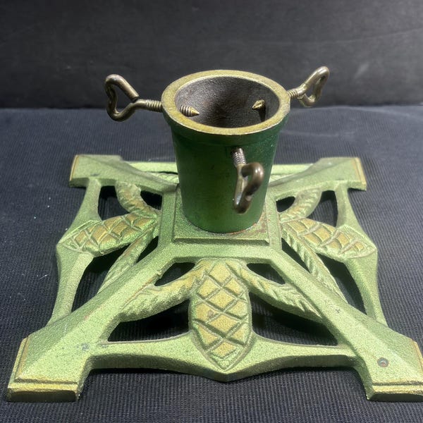 Vintage German Cast Iron 6” Feather Tree Stand