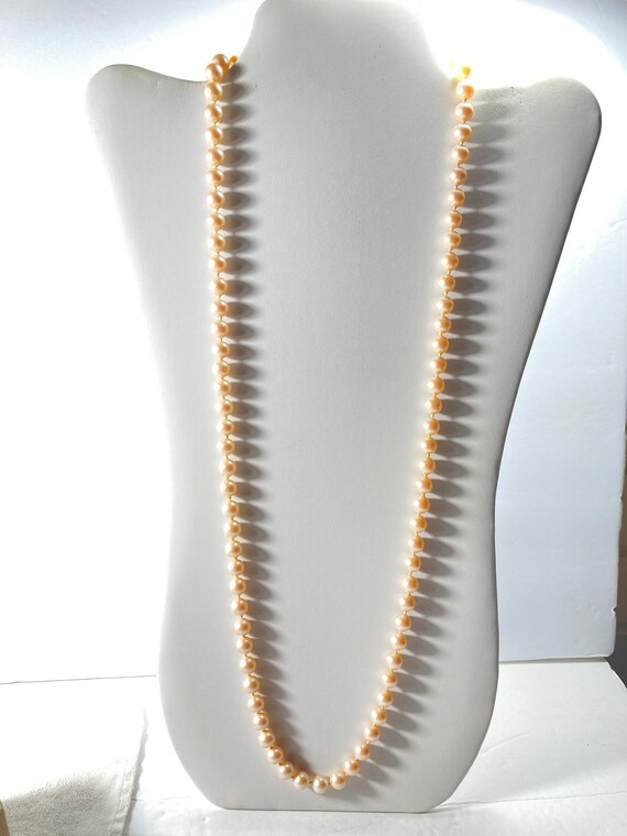 30'' Pink Hand Knotted Glass Pearl Necklace - image 4