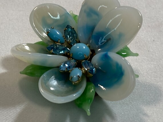 Rare Recency Glass Flower Brooch as is - image 1