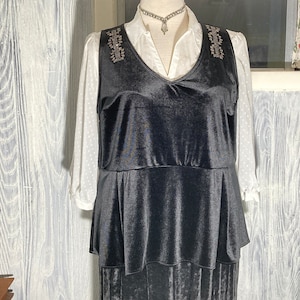 Black Beaded Velvet Top with Peplum sz 20-22