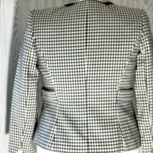 Kasper and Tahari Black & White Tweed Jackets size 6 P image 8