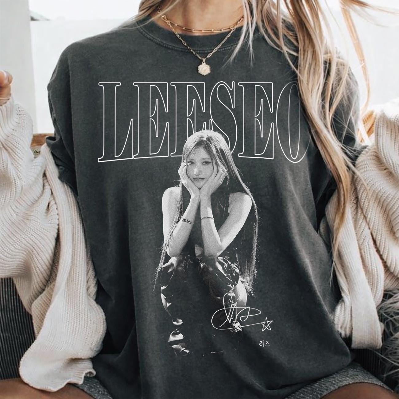 ルセラフィム Tシャツ アパレル ルセラフィム Tシャツ サイズL - メルカリ