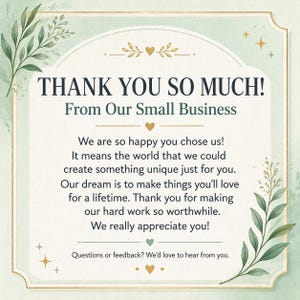 K&ouml;nnte beinhalten: Eine Dankeskarte mit hellgr&uuml;nem und wei&szlig;em Hintergrund, mit dem Text "THANK YOU SO MUCH! From Our Small Business." Die Karte enth&auml;lt eine Dankesbotschaft und dekorative florale Elemente.