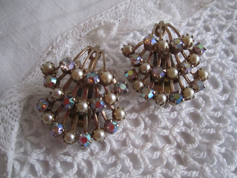50s Rhinestone Clip Earrings Crawler Pearl Rhinestone AB Atomic Aurorea Borealis Vintage Jewelry 50s Gold tone Fan Shaped clip on earrings