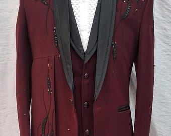 Esmoquin rojo oscuro - traje granate para hombre - traje con chaleco y chaqueta bordados - ropa de graduación para él