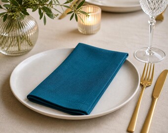 Set di 6 tovaglioli da tavola in lino blu petrolio, stoviglie in tessuto con orlo ecologico.