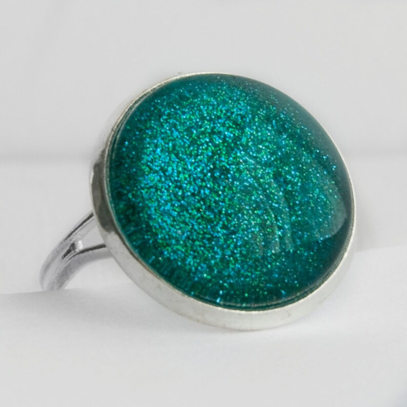 Mermaid Tears Ring in Silver Turquoise Blue Green Glitter Cocktail Ring image 4