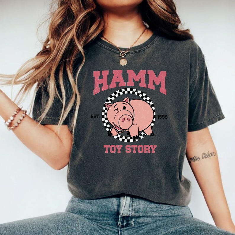 Maglietta Comfort Colors® Hamm Pig | Maglietta oversize in stile vintage | Regalo per i fan di Toy Story immagine 5