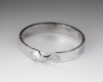 Shiny Mobius Ring, Mobius Ring Endless Twist Knot, Promise Ring, Wedding Band Ring, Mobius Strip Ring, Eternity Ring, Love, Sterling Silver