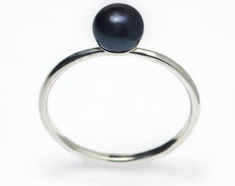 Pearl Ring, Dainty Stackable Sterling Silver Peacock Freshwater Pearl Ring, Black Pearl Ring, Simple Pearl Ring, Pearl Ring Silver, Pearl