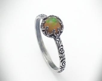 Natural Opal Ring, Ethiopian Opal Ring, Silver Floral Pattern Band, Genuine Opal, Natural Opal, Vintage Style Ring, Antique Style Ring