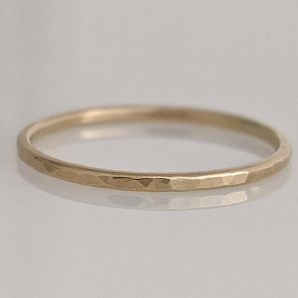 Hammered Gold Ring, Solid Gold Ring, 14K Yellow Gold Ring, textured Gold Ring, Simple Gold Ring, Dainty Gold Ring, Hammered Stack Gold Ring