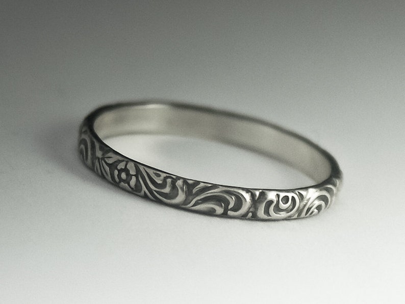 Silver Pattern Ring, Vintage Style Band, Floral Pattern Ring, Dainty Pattern Ring, Sterling Silver Pattern Ring, Handmade Ring, Floral Band image 1