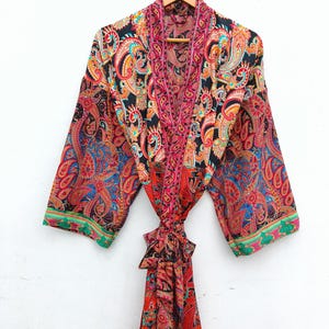 Bata kimono, gabardina larga con estampado paisley en negro y naranja, cárdigan largo estilo bohemio, bata de seda india reciclada, bata de verano unisex